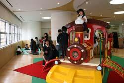 ちびっこ広場（近江町いちば館3階）