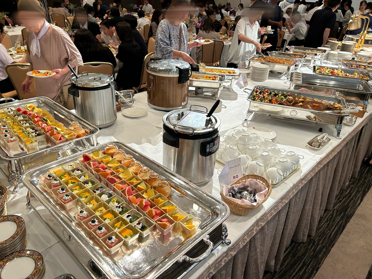 彩り豊かなお料理・デザートブース